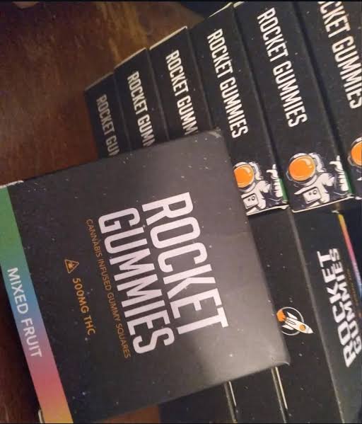 ROCKET GUMMIES